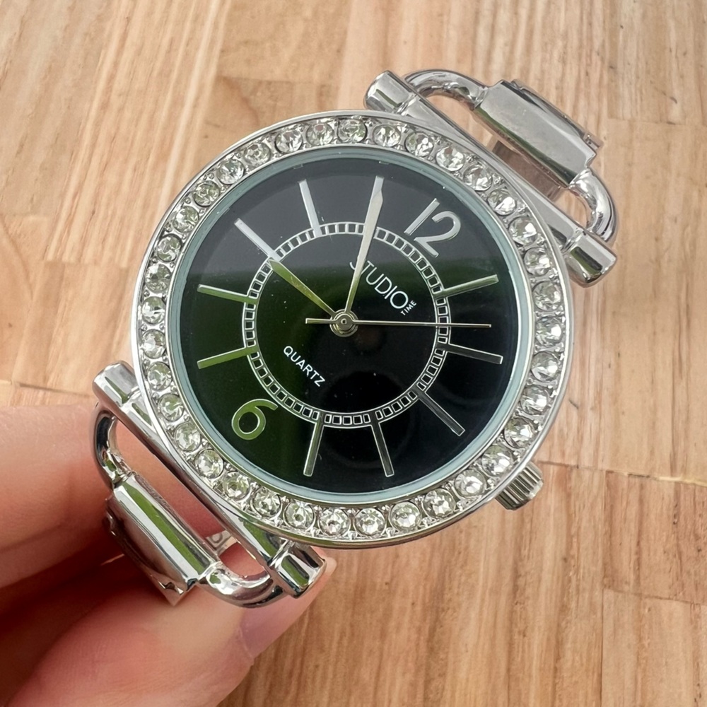 Studio time ladies black dial silver tone cuff bracelet watch NEW BATTERY
